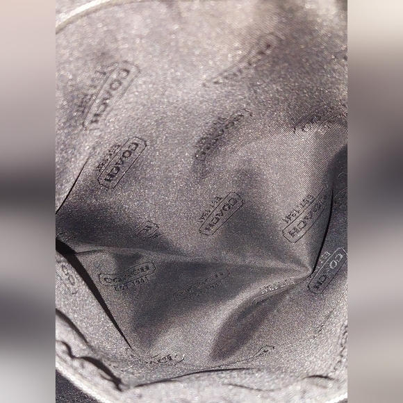 Coach Black Hampton Leather VTG Pre-Loved Crossbody/Shoulder Handbag - Authentic - Picture 9 of 13